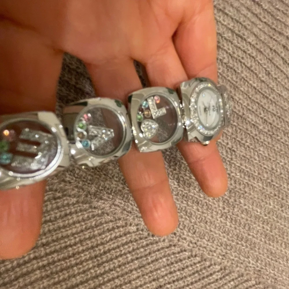 Fashion bracelet watch